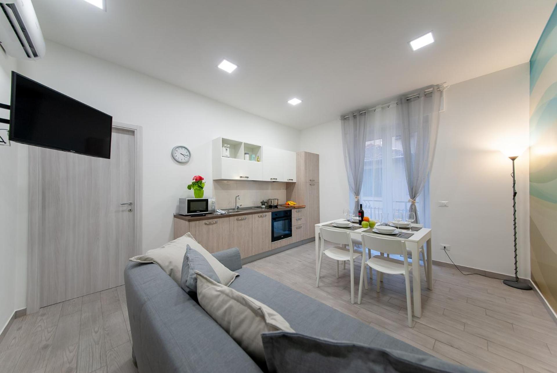 Ines Rivieraholiday Albenga Exterior foto